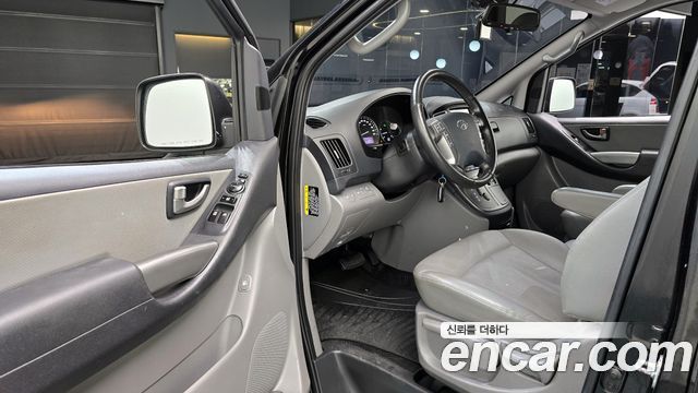 Hyundai Grand Starex Van 5-Seater Modern 2021 — фото 11