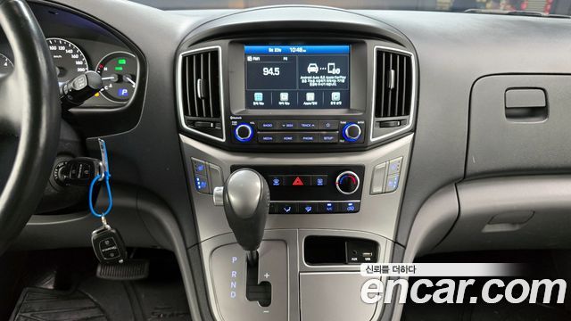 Hyundai Grand Starex Van 5-Seater Modern 2021 — фото 14