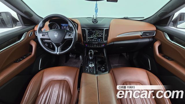 Maserati Levante 3.0 Diesel AWD Luxury 2017 — фото 7