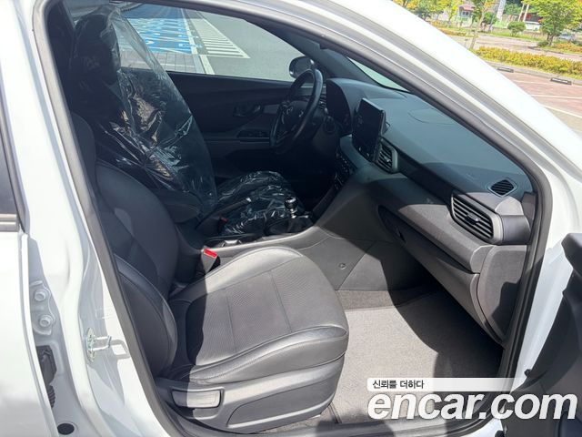 Hyundai Veloster (JS) 2.0 N 2021 — фото 19