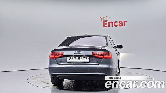 Audi A4 2.0 TFSI Quattro Dynamic B8 2014 — фото 4