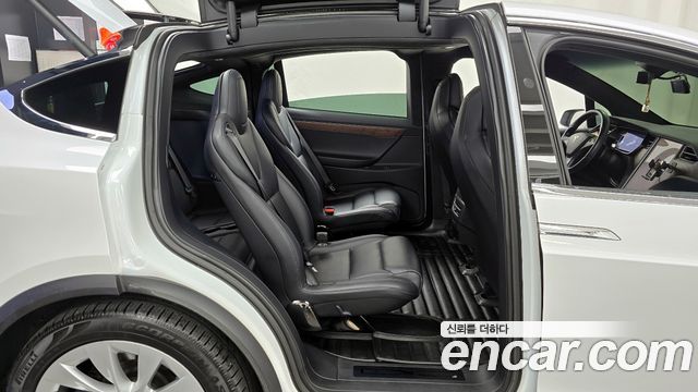 Tesla Model X 100D 2018 — фото 16
