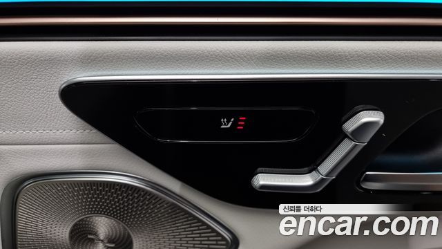 Mercedes-Benz EQS SUV (X296) EQS450 4MATIC 2023 — фото 18
