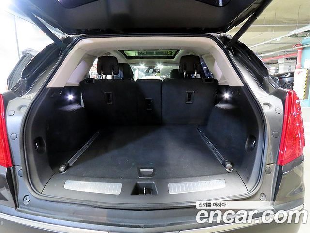 Cadillac XT5 3.6 Premium Plus AWD 2017 — фото 21