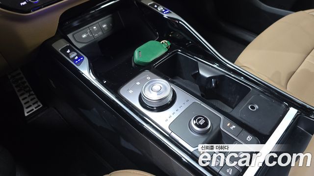 Kia Sorento (IV) HEV 1.6 2WD Gravity 2024 — фото 9