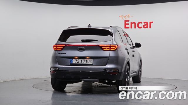 Kia Sportage The Bold Diesel 2.0 2WD Signature Gravity 2021 — фото 4