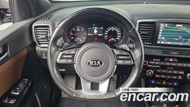 Kia Sportage The Bold Diesel 2.0 2WD Signature Gravity 2021 — фото 13