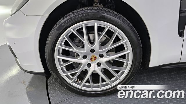 Porsche Panamera (971) 3.0 AWD 2020 — фото 5