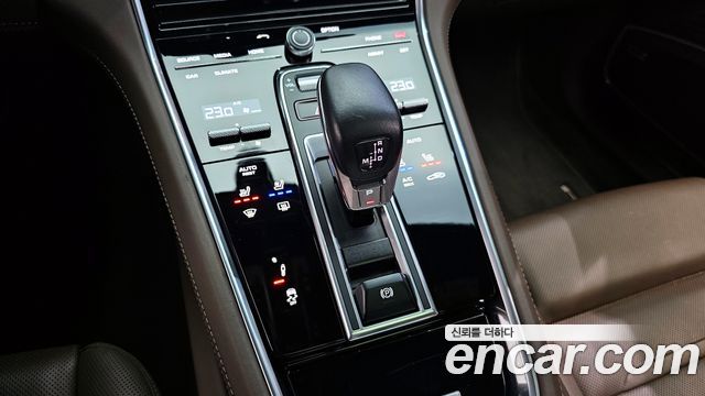 Porsche Panamera (971) 3.0 AWD 2020 — фото 9