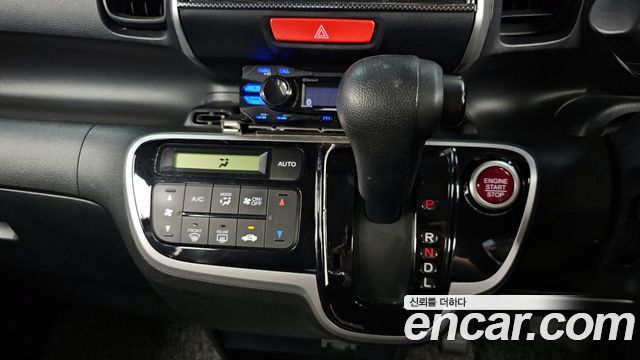 Honda N-BOX 0.6 2WD 2015 — фото 9
