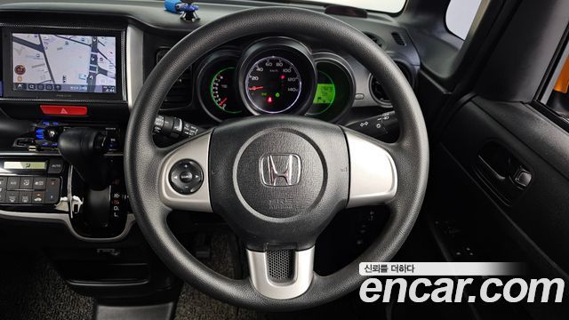 Honda N-BOX 0.6 2WD 2015 — фото 13