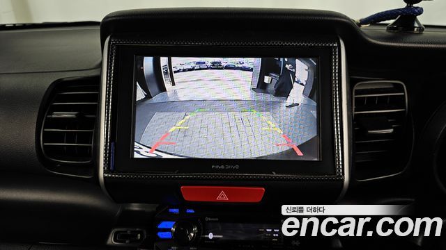 Honda N-BOX 0.6 2WD 2015 — фото 18