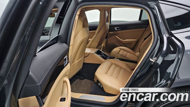 Porsche Panamera (971) 3.0 AWD 2018 — фото 12