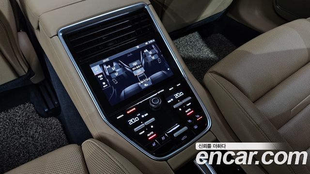 Porsche Panamera (971) 3.0 AWD 2018 — фото 19