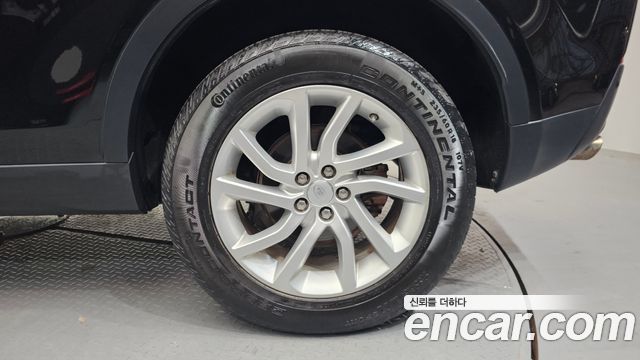 Land Rover Discovery Sport 2.0 TD4 SE 2017 — фото 5