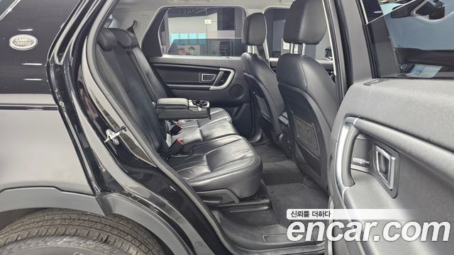 Land Rover Discovery Sport 2.0 TD4 SE 2017 — фото 16