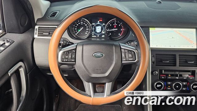 Land Rover Discovery Sport 2.0 TD4 SE 2017 — фото 17
