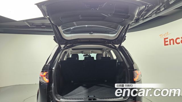 Land Rover Discovery Sport 2.0 TD4 SE 2017 — фото 24