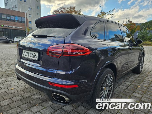 Porsche Cayenne 3.6 Platium Edition 958 2018 — фото 8