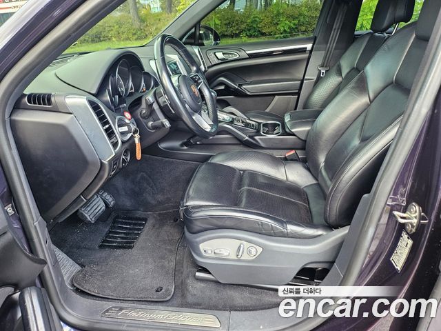 Porsche Cayenne 3.6 Platium Edition 958 2018 — фото 15