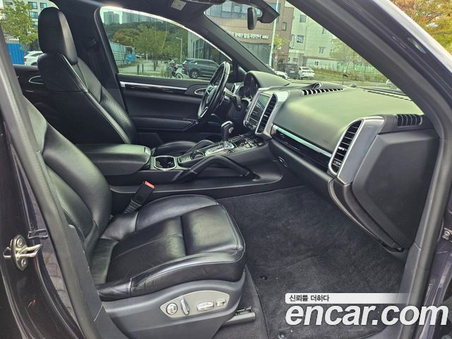 Porsche Cayenne 3.6 Platium Edition 958 2018 — фото 16