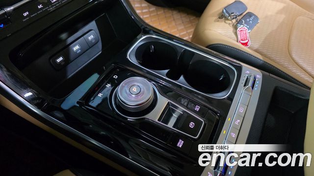 Kia Carnival (IV) Gasoline 9-Seater Signature 2023 — фото 9