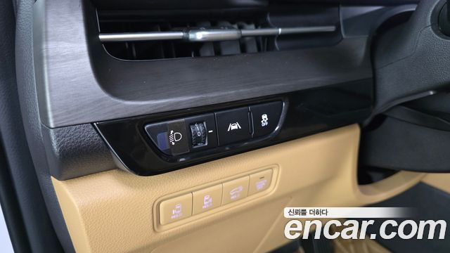 Kia Carnival (IV) Gasoline 9-Seater Signature 2023 — фото 13