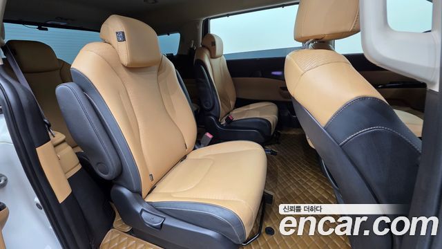 Kia Carnival (IV) Gasoline 9-Seater Signature 2023 — фото 19