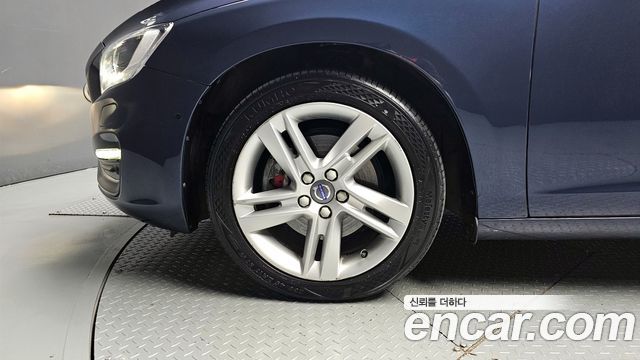 Volvo S60 D4 2nd 2015 — фото 5