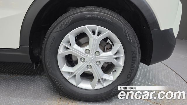 KG Mobility (SsangYong) Very New Tivoli Gasoline 1.5 2WD V1 2022 — фото 5