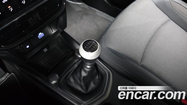 KG Mobility (SsangYong) Very New Tivoli Gasoline 1.5 2WD V1 2022 — фото 9