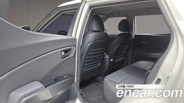 KG Mobility (SsangYong) Very New Tivoli Gasoline 1.5 2WD V1 2022 — фото 18