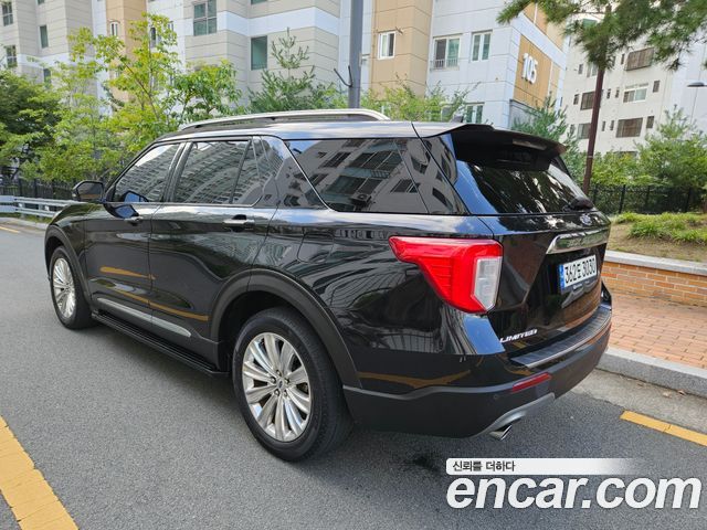 Ford Explorer (VI) 2.3 LimIted 4WD 2021 — фото 2