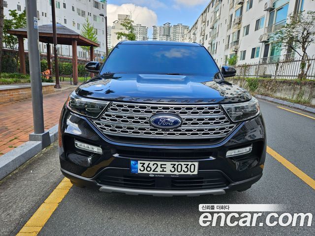 Ford Explorer (VI) 2.3 LimIted 4WD 2021 — фото 3
