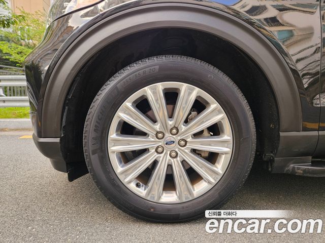 Ford Explorer (VI) 2.3 LimIted 4WD 2021 — фото 5