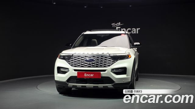Ford Explorer (VI) 3.0 Platinum 4WD 2022 — фото 3