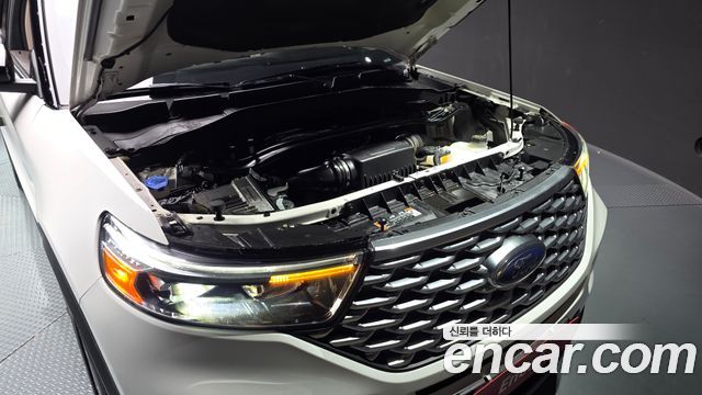 Ford Explorer (VI) 3.0 Platinum 4WD 2022 — фото 6