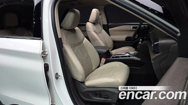Ford Explorer (VI) 3.0 Platinum 4WD 2022 — фото 10