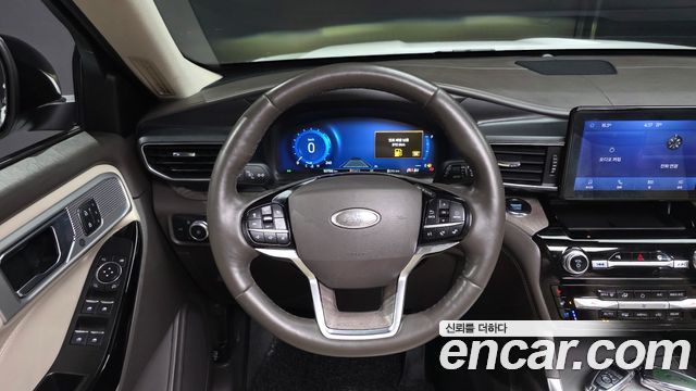 Ford Explorer (VI) 3.0 Platinum 4WD 2022 — фото 13