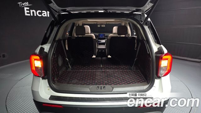 Ford Explorer (VI) 3.0 Platinum 4WD 2022 — фото 20