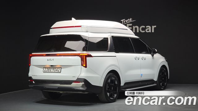 Kia Carnival (IV) HEV 4-Seater Hi Limousine Signature 2025 — фото 2