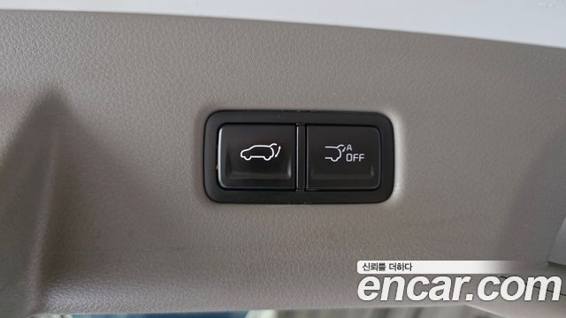 Kia Carnival (IV) HEV 4-Seater Hi Limousine Signature 2025 — фото 20