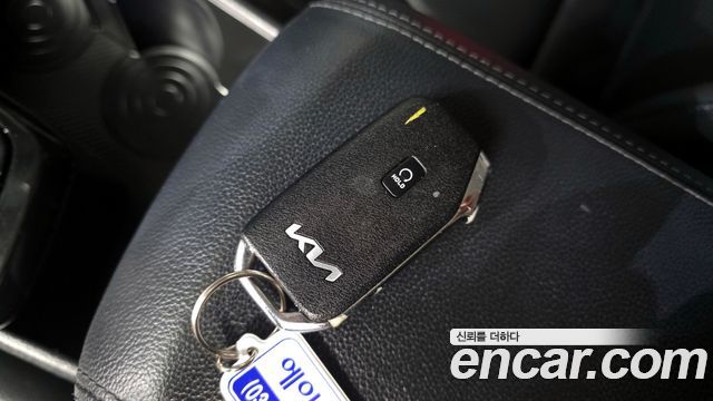 Kia Sportage (V) Diesel 2.0 2WD Prestige 2022 — фото 20