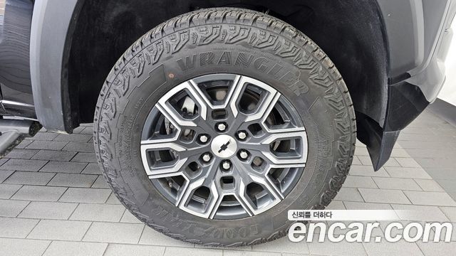 Chevrolet Colorado 2.7 ZL1 4WD 2024 — фото 5
