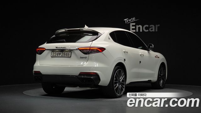 Maserati Levante 3.8 Trofeo 2020 — фото 2