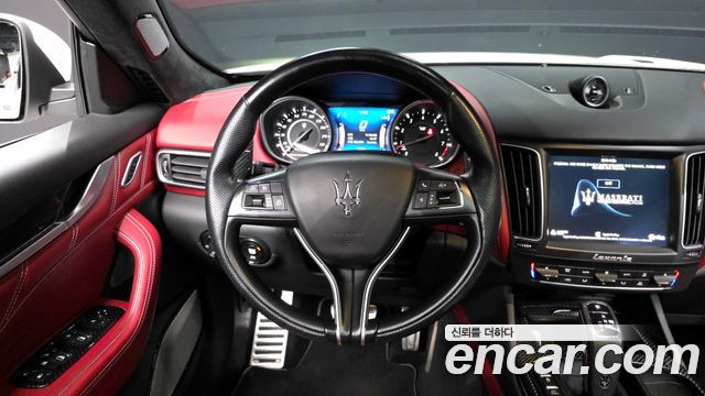 Maserati Levante 3.8 Trofeo 2020 — фото 13