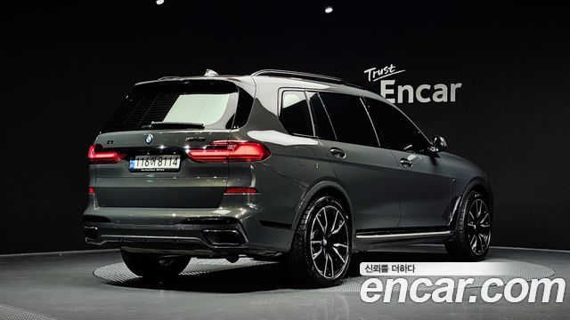 BMW X7 (G07) xDrive 40i M Sport Online Exclusive Edition 6 Seater 2022 — фото 2
