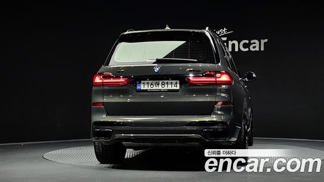 BMW X7 (G07) xDrive 40i M Sport Online Exclusive Edition 6 Seater 2022 — фото 4