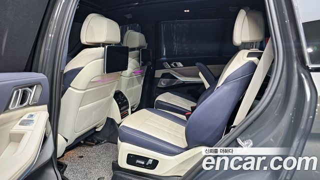 BMW X7 (G07) xDrive 40i M Sport Online Exclusive Edition 6 Seater 2022 — фото 13