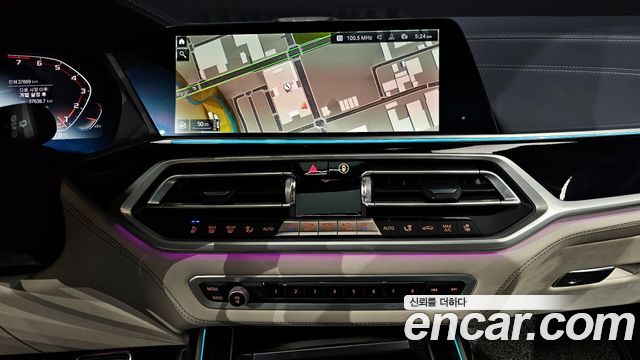 BMW X7 (G07) xDrive 40i M Sport Online Exclusive Edition 6 Seater 2022 — фото 15